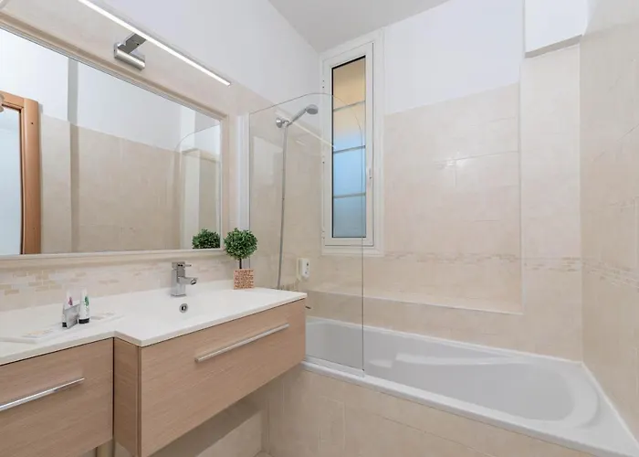 ホテル オテル ボー シット キャップ ダンティーブ