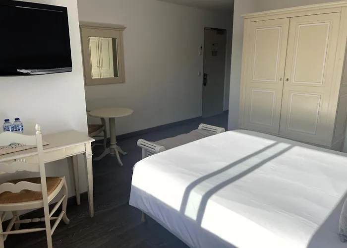 Hotel Beau Site - Cap D'antibes 4*