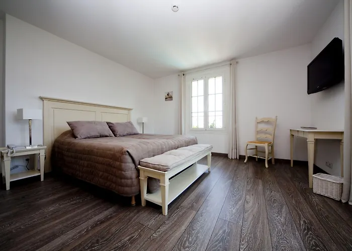 オテル ボー シット キャップ ダンティーブ アンティーブ