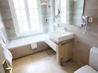 オテル ボー シット キャップ ダンティーブ アンティーブ